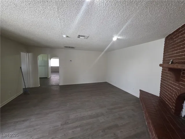 $1,700 | 6232 Blair Way, Las Vegas, NV 89107