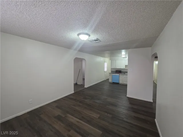 $1,700 | 6232 Blair Way, Las Vegas, NV 89107