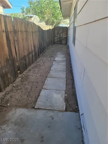 $1,750 | 6232 Blair Way, Las Vegas, NV 89107