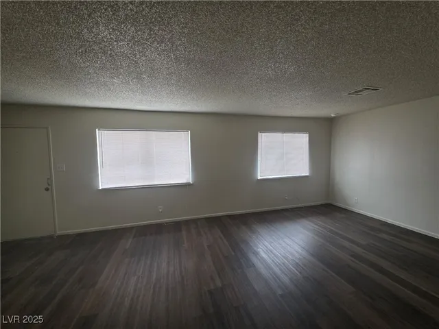 $1,700 | 6232 Blair Way, Las Vegas, NV 89107