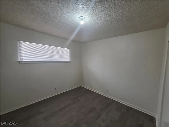 $1,700 | 6232 Blair Way, Las Vegas, NV 89107