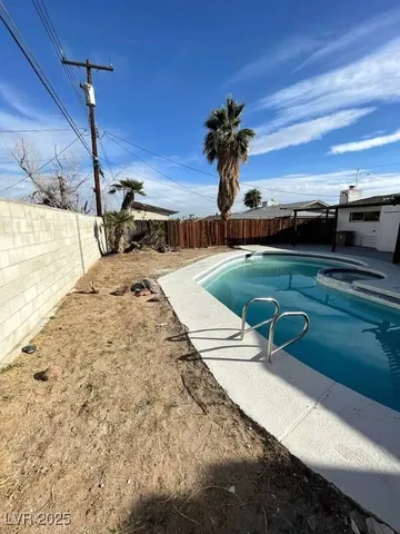 $1,750 | 6232 Blair Way, Las Vegas, NV 89107