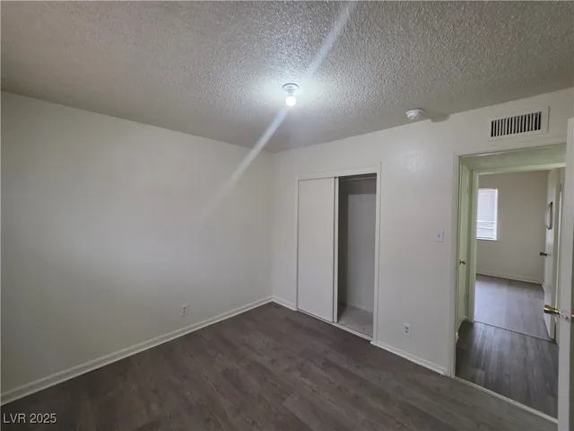 $1,700 | 6232 Blair Way, Las Vegas, NV 89107