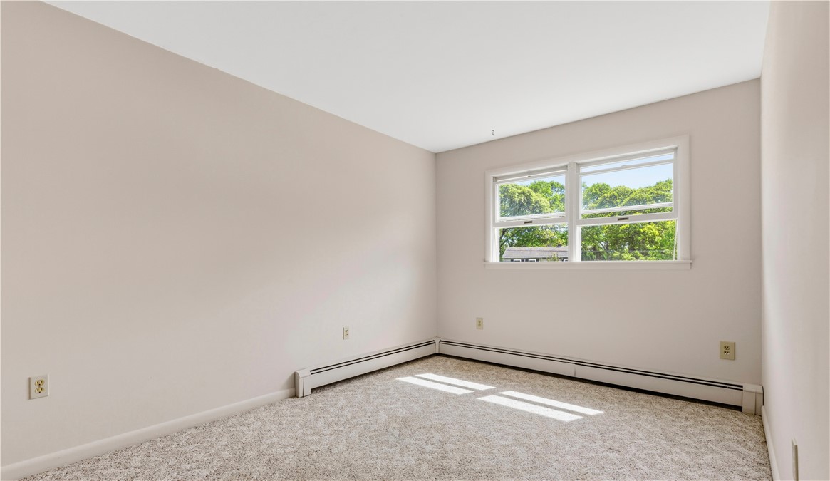 51 Quannacut Road Westerly, RI 02891 - Photo 22 of 38