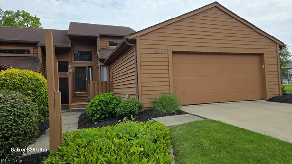 $245,900 | 4559 Oakhill Boulevard, Lorain, OH 44053