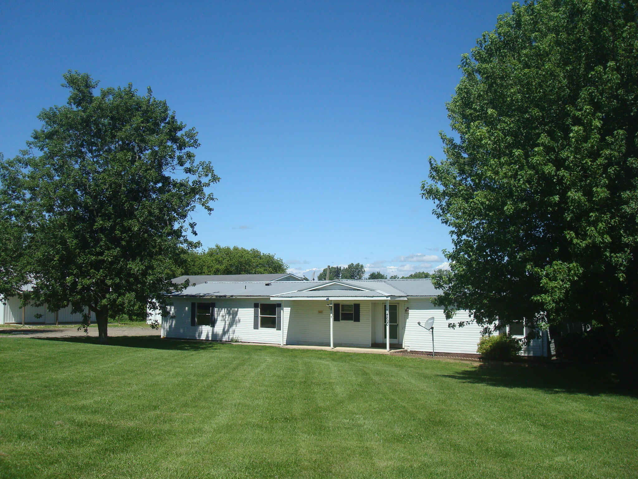 14500 Grange Road Montgomery, MI 49255 - Photo 11 of 72 9190 (9)