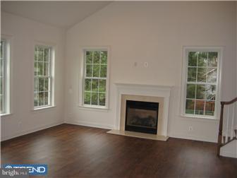 656 Linton Hill Road Newtown, PA 18940 - Photo 9 of 12 Family Room