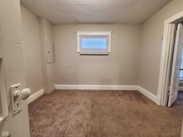 $1,250 | 350 South Oxford Street, Indianapolis, IN 46201