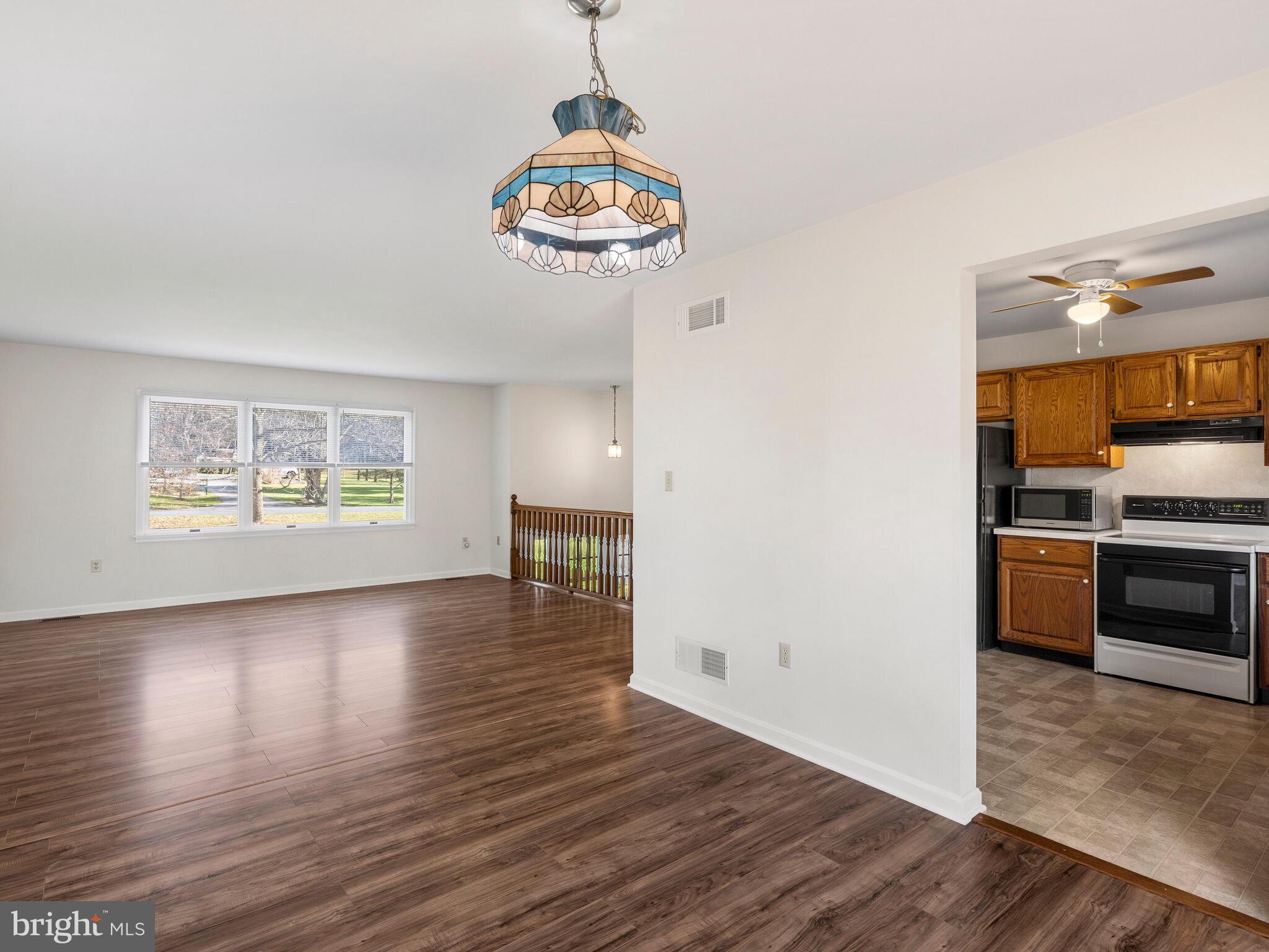 412 Saylors Mill Road Spring City, PA 19475 - Photo 11 of 55 Tons of space to entertain and for family dinner