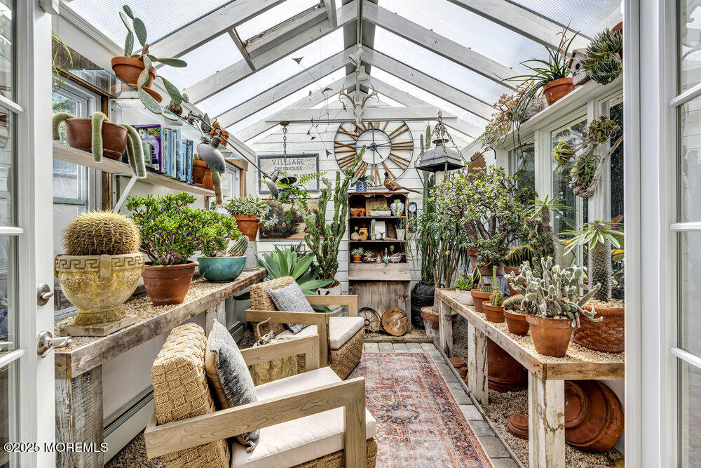 638 South Riverside Drive Neptune Township, NJ 07753 - Photo 24 of 41