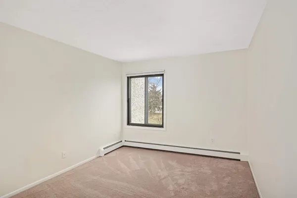 $118,950 | 4130 Rahn Road, Unit 119, Eagan, MN 55122