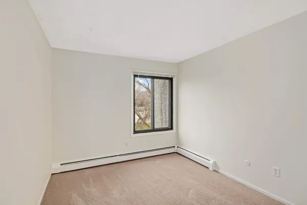 $118,950 | 4130 Rahn Road, Unit 119, Eagan, MN 55122