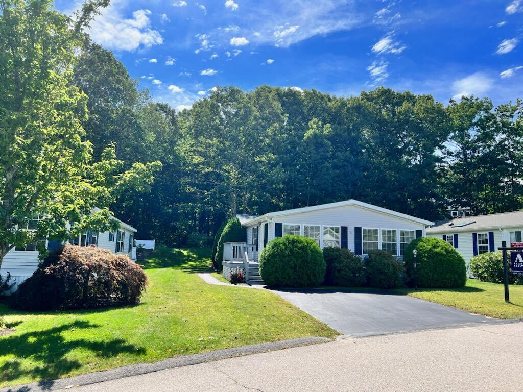 58 Brookside Circle Ogunquit, ME 03907 - Photo 2 of 29 4
