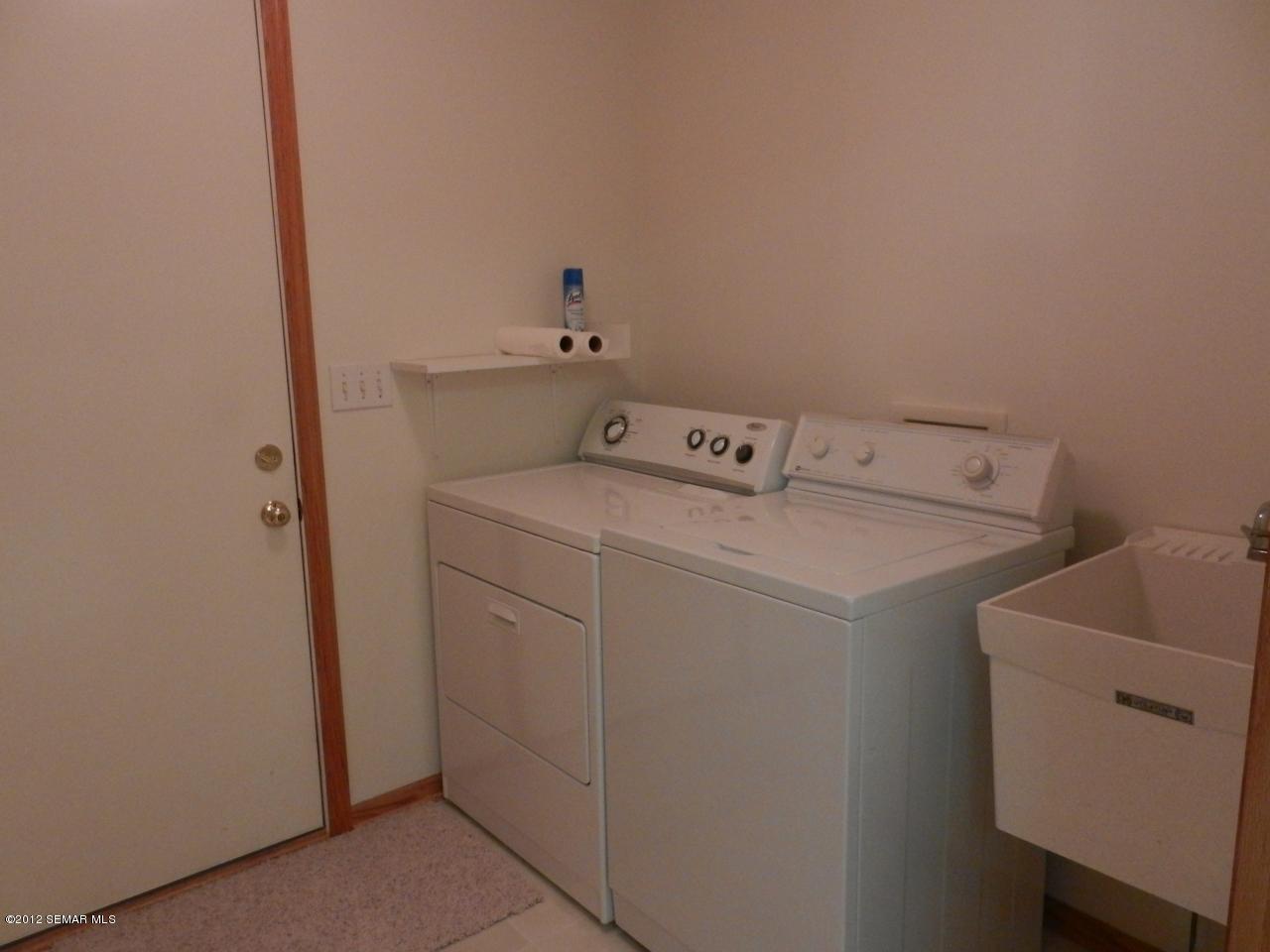 822 26th Street Northeast Rochester, MN 55906 - Photo 17 of 29
