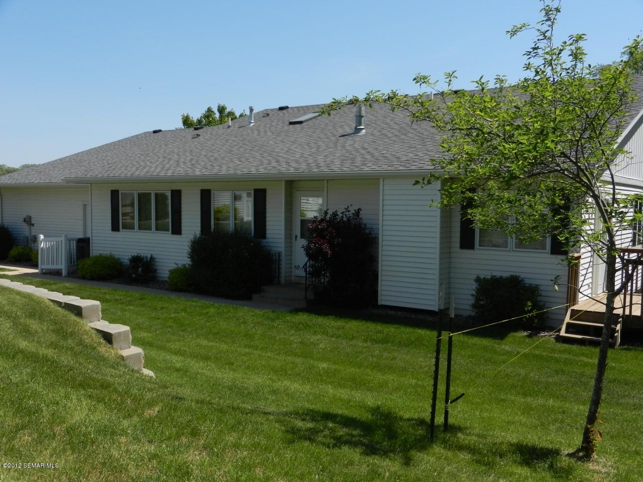 822 26th Street Northeast Rochester, MN 55906 - Photo 3 of 29