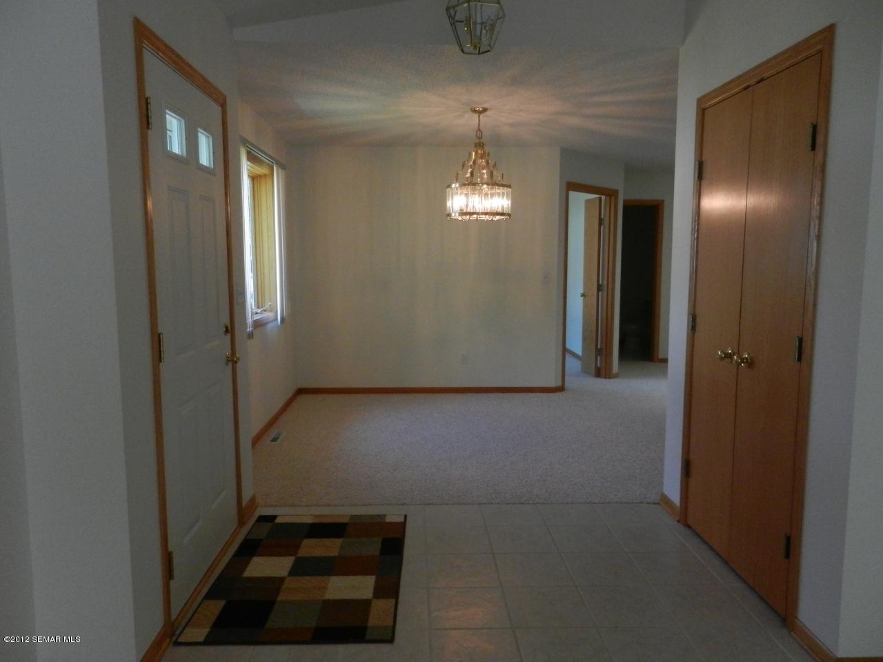 822 26th Street Northeast Rochester, MN 55906 - Photo 8 of 29