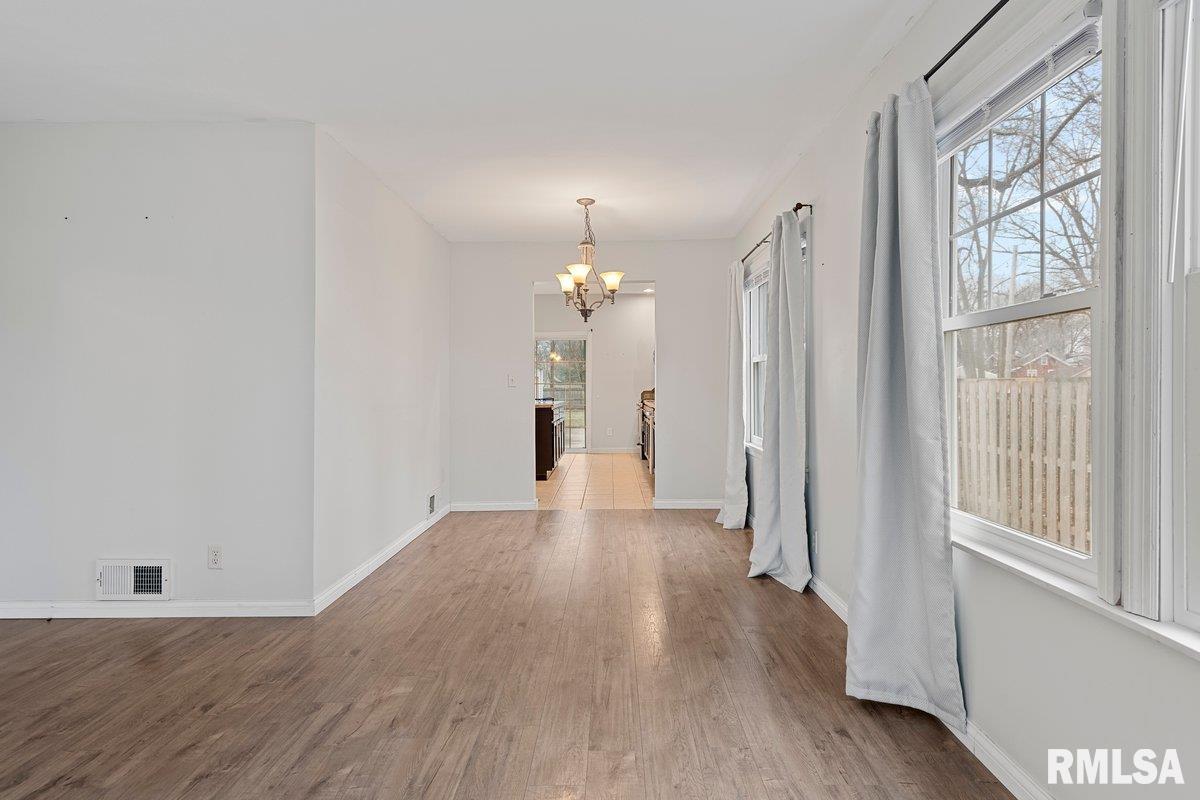 2914 South Park Avenue Springfield, IL 62704 - Photo 12 of 47