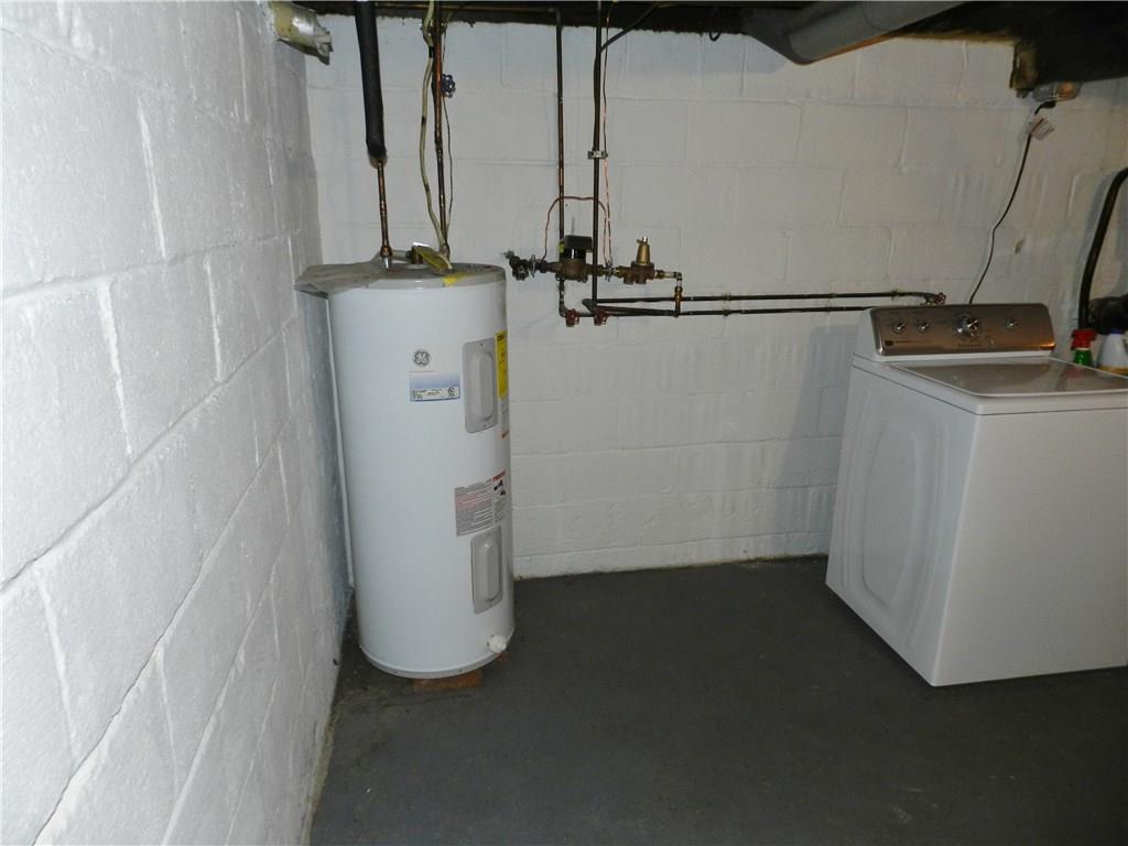 429 Ridge Avenue Canonsburg, PA 15317 - Photo 13 of 23 Basement laundry area is bright!