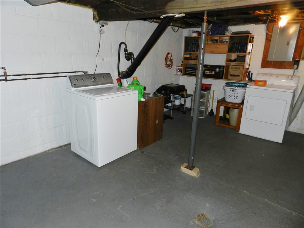 429 Ridge Avenue Canonsburg, PA 15317 - Photo 14 of 23 Basement Laundry area clean and uncluttered.
