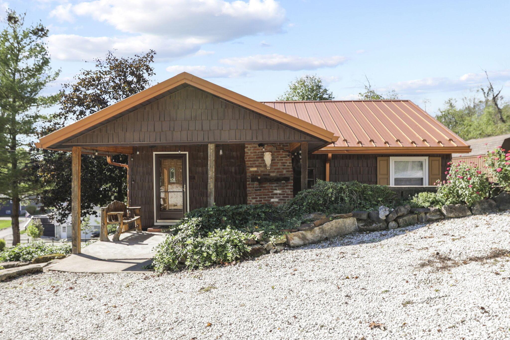 Welcome to 23368 Lashley Rd!