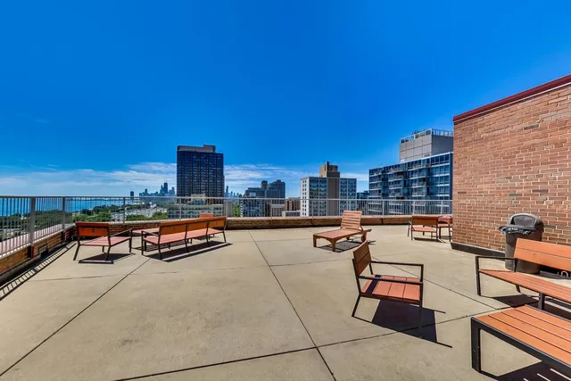 $2,500 | 3100 North Lake Shore Drive, Unit 1506, Chicago, IL 60657