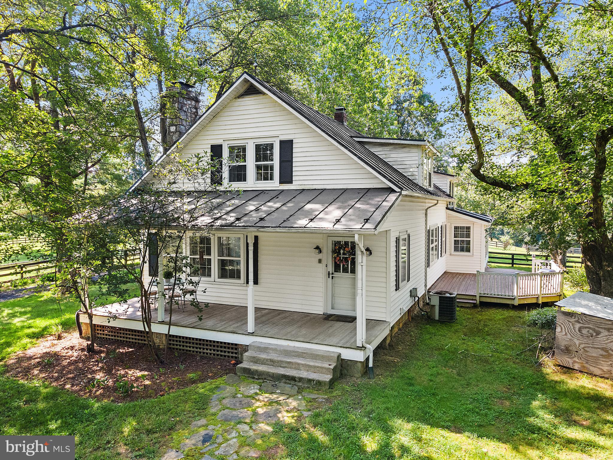 7980 Leeds Manor Road Marshall, VA 20115 - Photo 2 of 105 Gallery Image 2