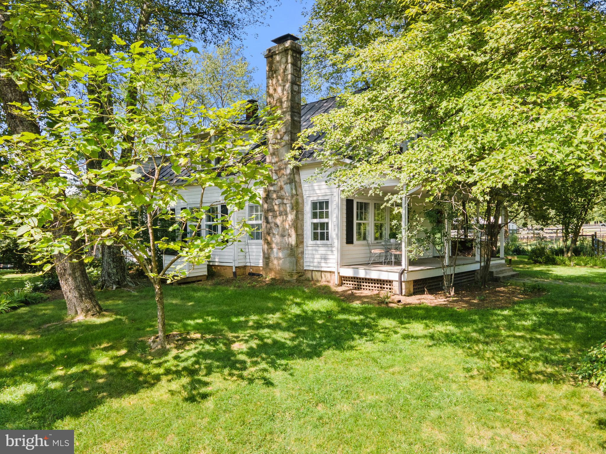 7980 Leeds Manor Road Marshall, VA 20115 - Photo 4 of 105 Gallery Image 4