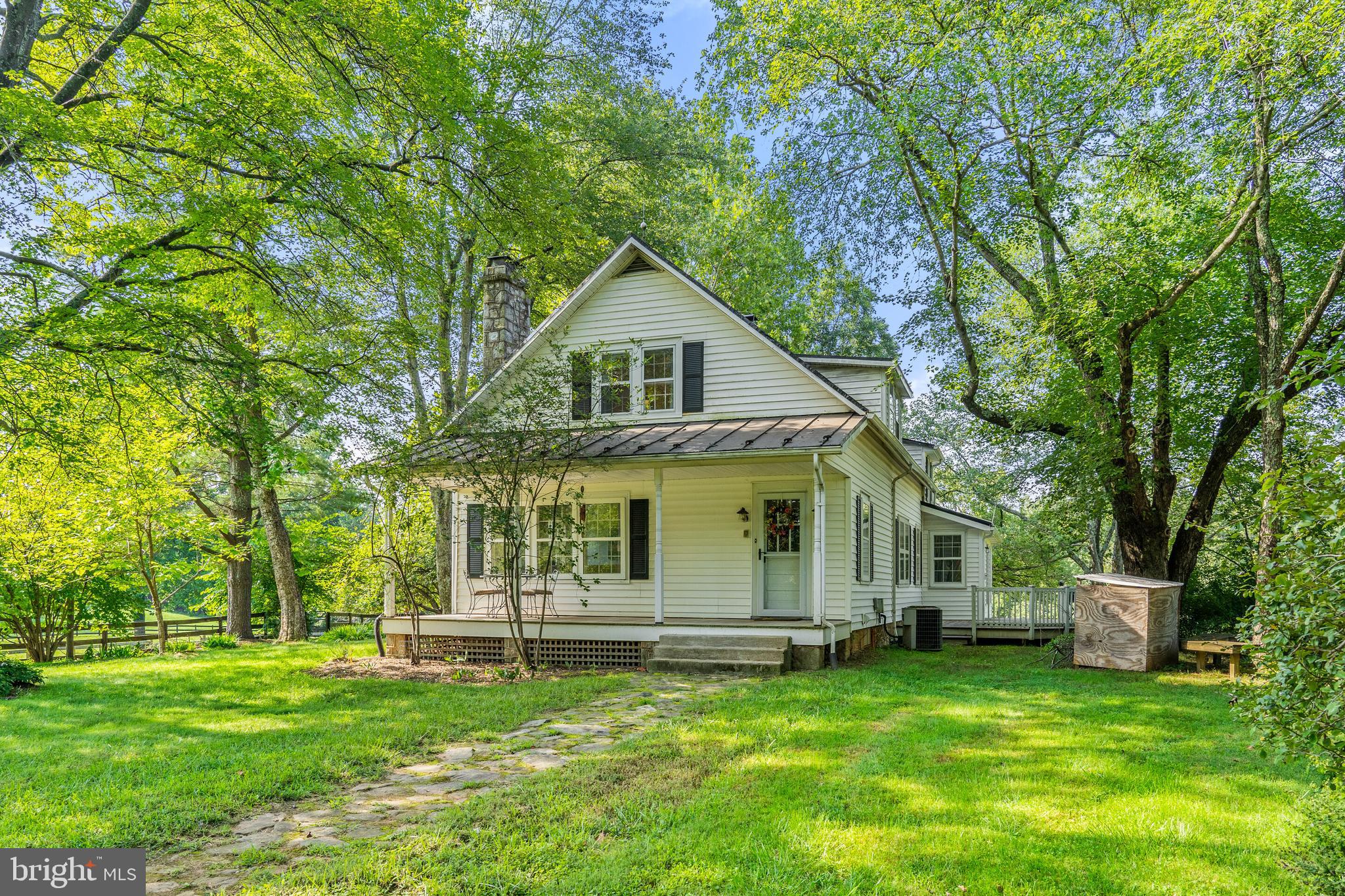 7980 Leeds Manor Road Marshall, VA 20115 - Photo 6 of 105 Gallery Image 6