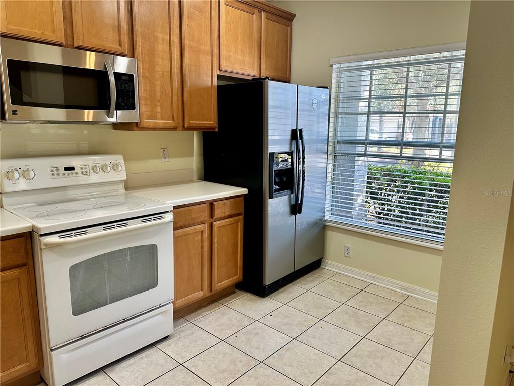 3321 Wilshire Way Road, Unit 6 Orlando, FL 32829 - Photo 5 of 21