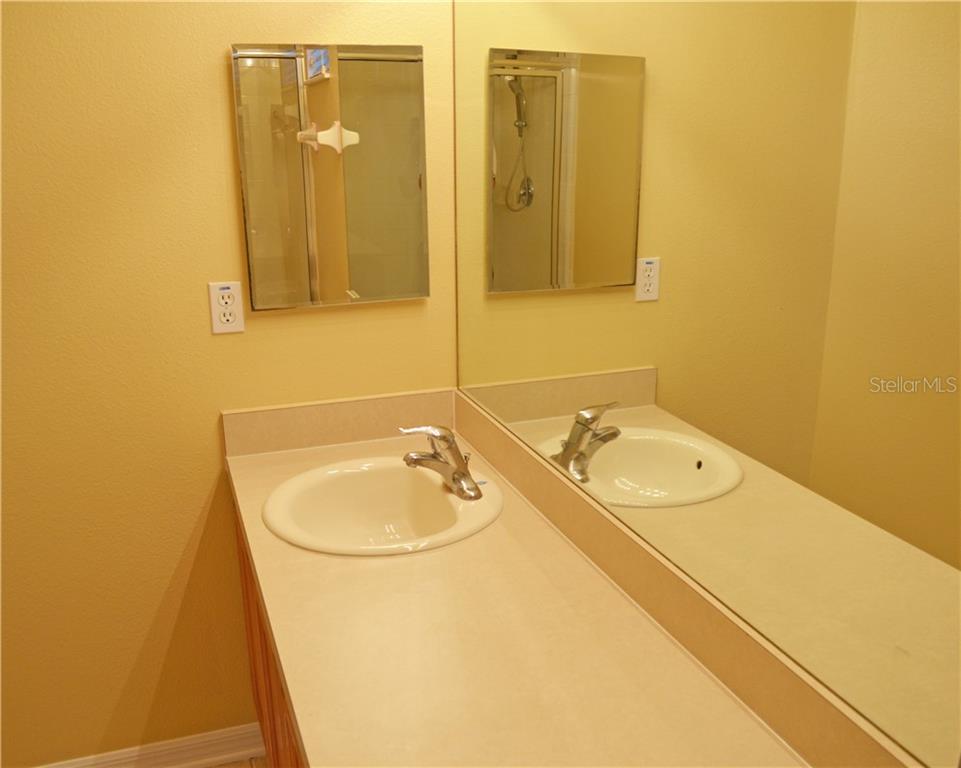 3321 Wilshire Way Road, Unit 6 Orlando, FL 32829 - Photo 8 of 21