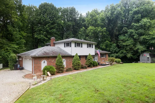 $415,000 | 7502 Lion Drive, Nineveh, IN 46164