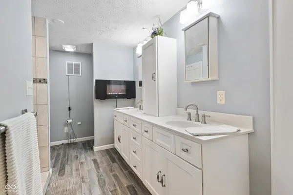 $415,000 | 7502 Lion Drive, Nineveh, IN 46164