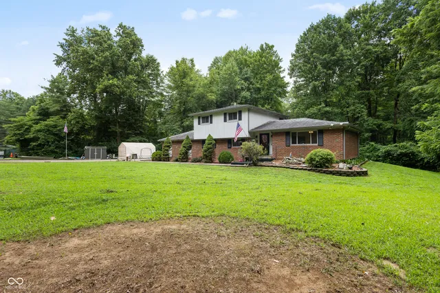 $415,000 | 7502 Lion Drive, Nineveh, IN 46164