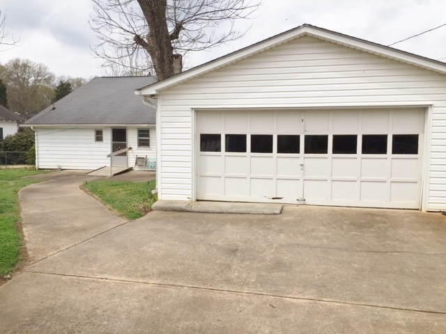 712 Williams Street Pendleton, SC 29670 - Photo 11 of 18