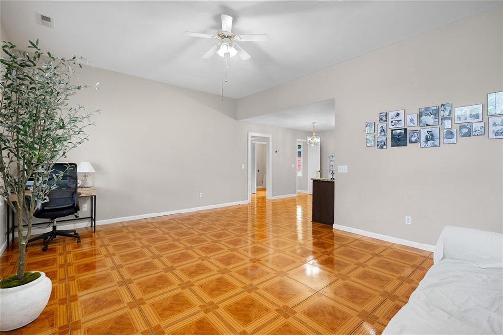 106 Magnolia Way Calhoun, GA 30701 - Photo 5 of 30