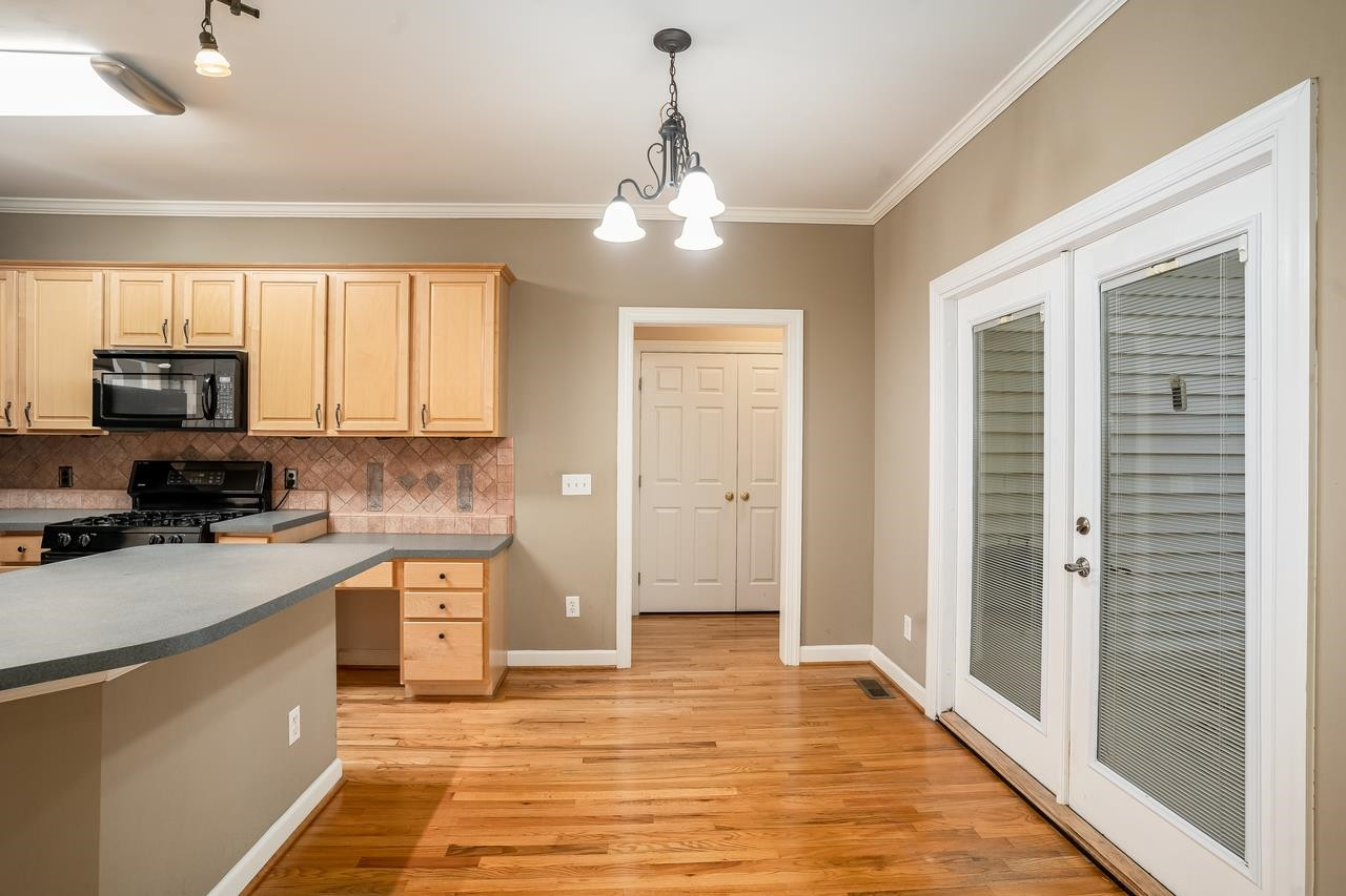 6336 Nowell Pointe Drive Raleigh, NC 27607 - Photo 8 of 25 Photo 8