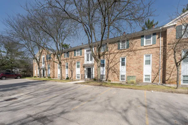 $119,900 | 721 Whitcomb Street, Unit A, Kalamazoo, MI 49008