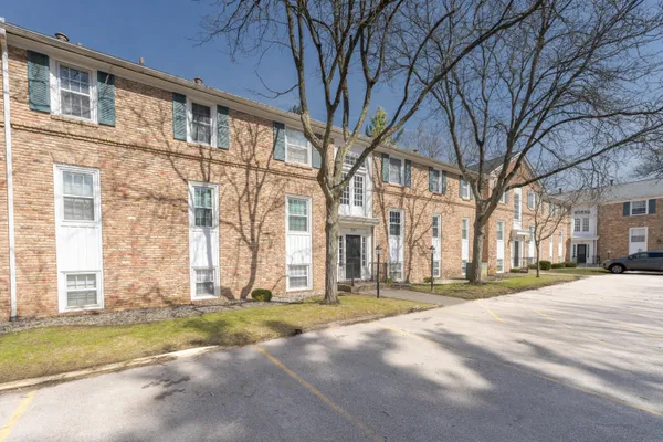 $119,900 | 721 Whitcomb Street, Unit A, Kalamazoo, MI 49008
