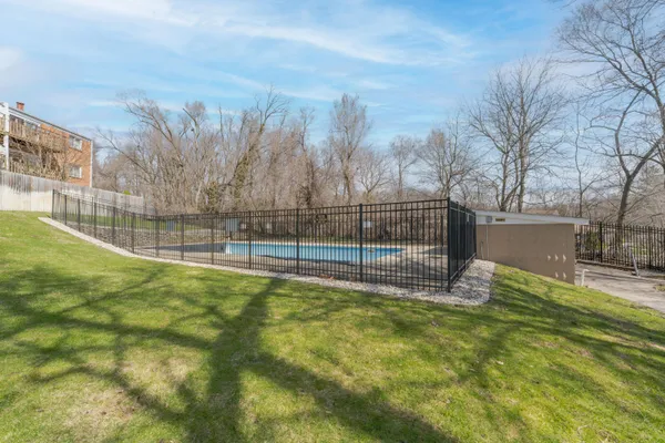$119,900 | 721 Whitcomb Street, Unit A, Kalamazoo, MI 49008