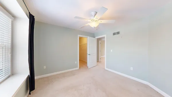 $2,950 | 12832 Nautica Court, Belleville, MI 48111