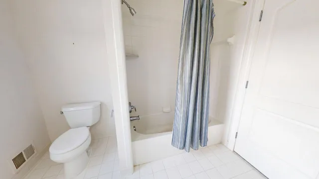 $3,200 | 12832 Nautica Court, Belleville, MI 48111