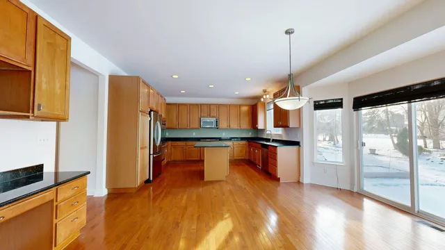 $3,200 | 12832 Nautica Court, Belleville, MI 48111