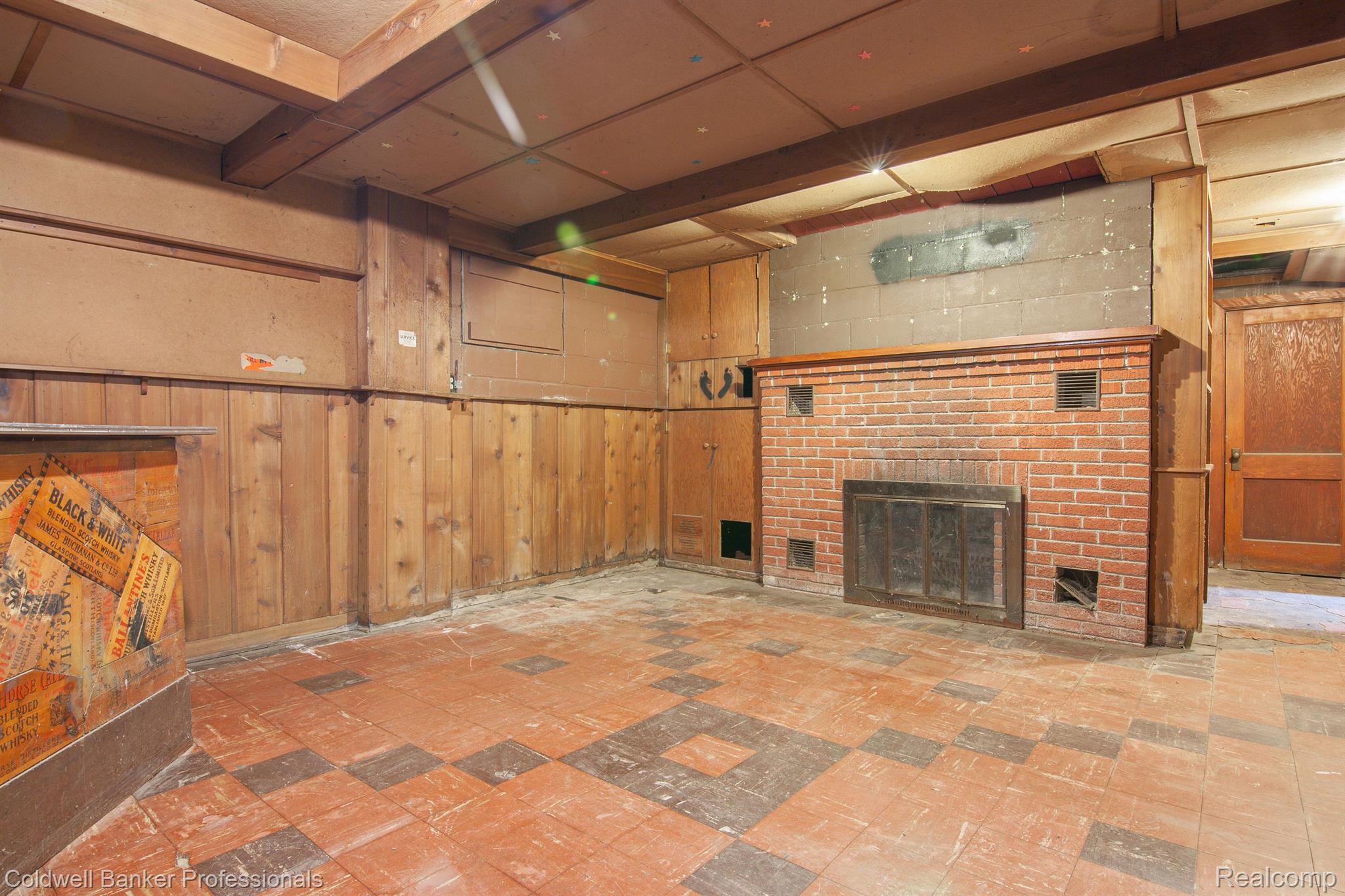 196 Dover Road Waterford, MI 48328 - Photo 23 of 28 Gallery Image 23
