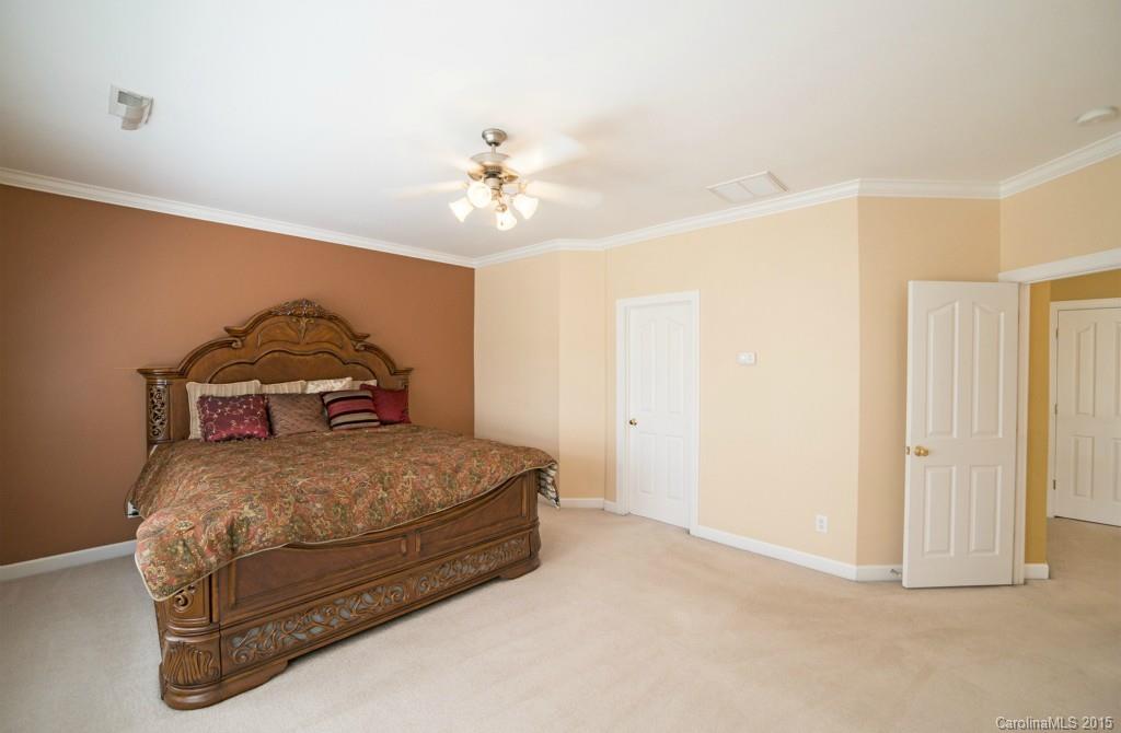 16633 Turtle Point Road Charlotte, NC 28278 - Photo 9 of 20 Gallery Image 9
