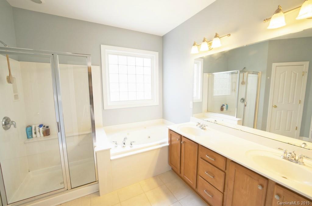 16633 Turtle Point Road Charlotte, NC 28278 - Photo 10 of 20 Gallery Image 10