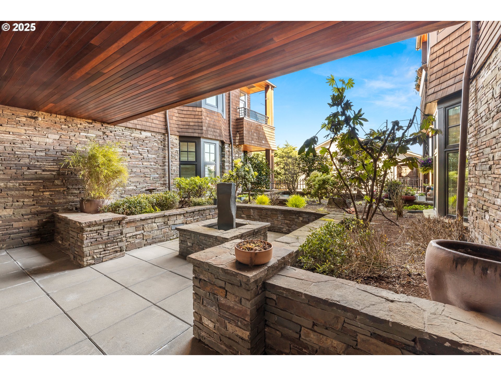 527 2nd Street Lake Oswego, OR 97034 - Photo 22 of 29 a view of outdoor space and patio