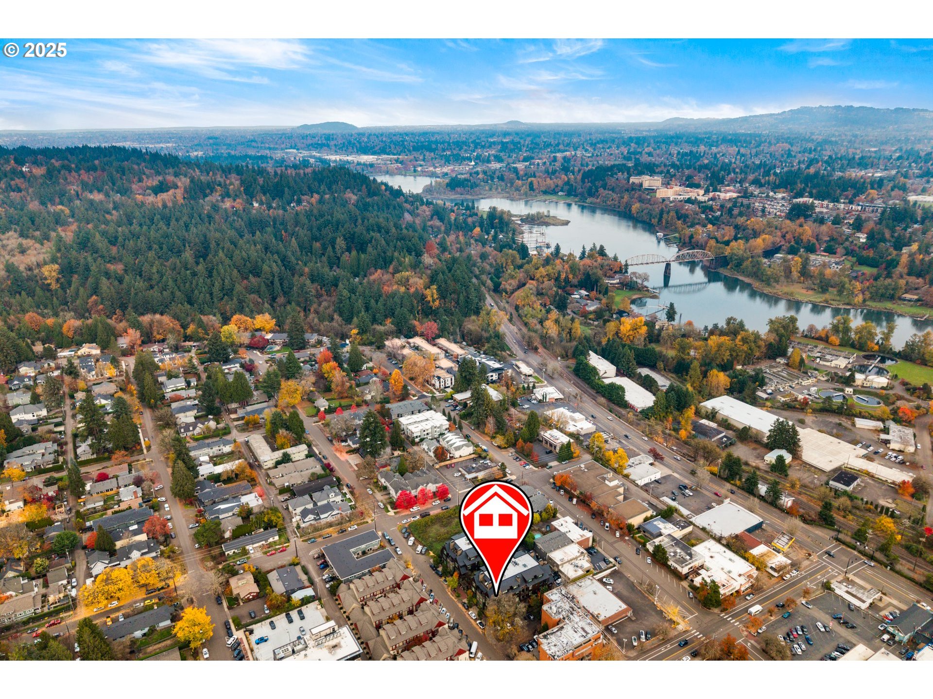 527 2nd Street Lake Oswego, OR 97034 - Photo 24 of 29 an aerial view of a city