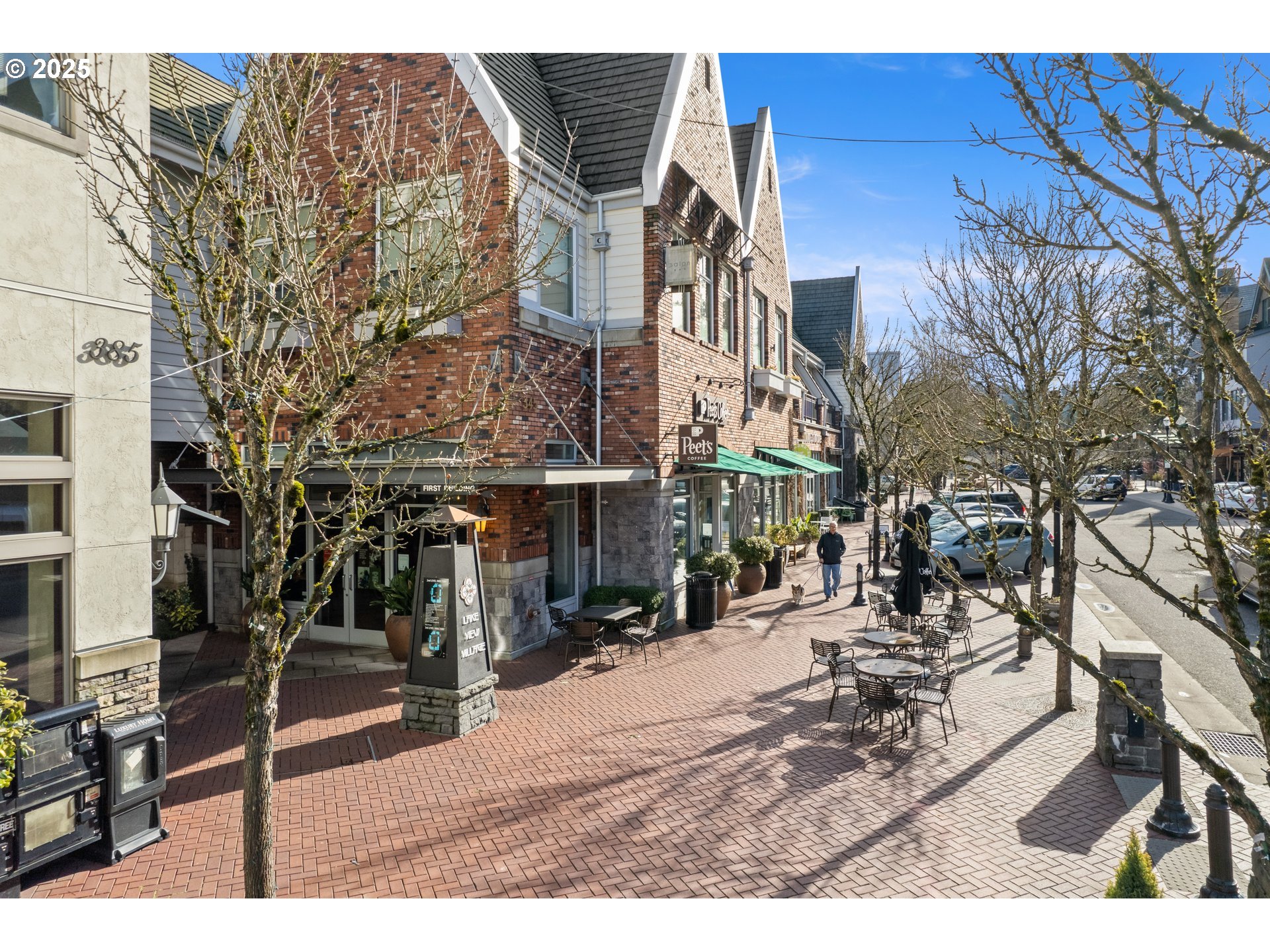 527 2nd Street Lake Oswego, OR 97034 - Photo 26 of 29 a view of city with tall buildings