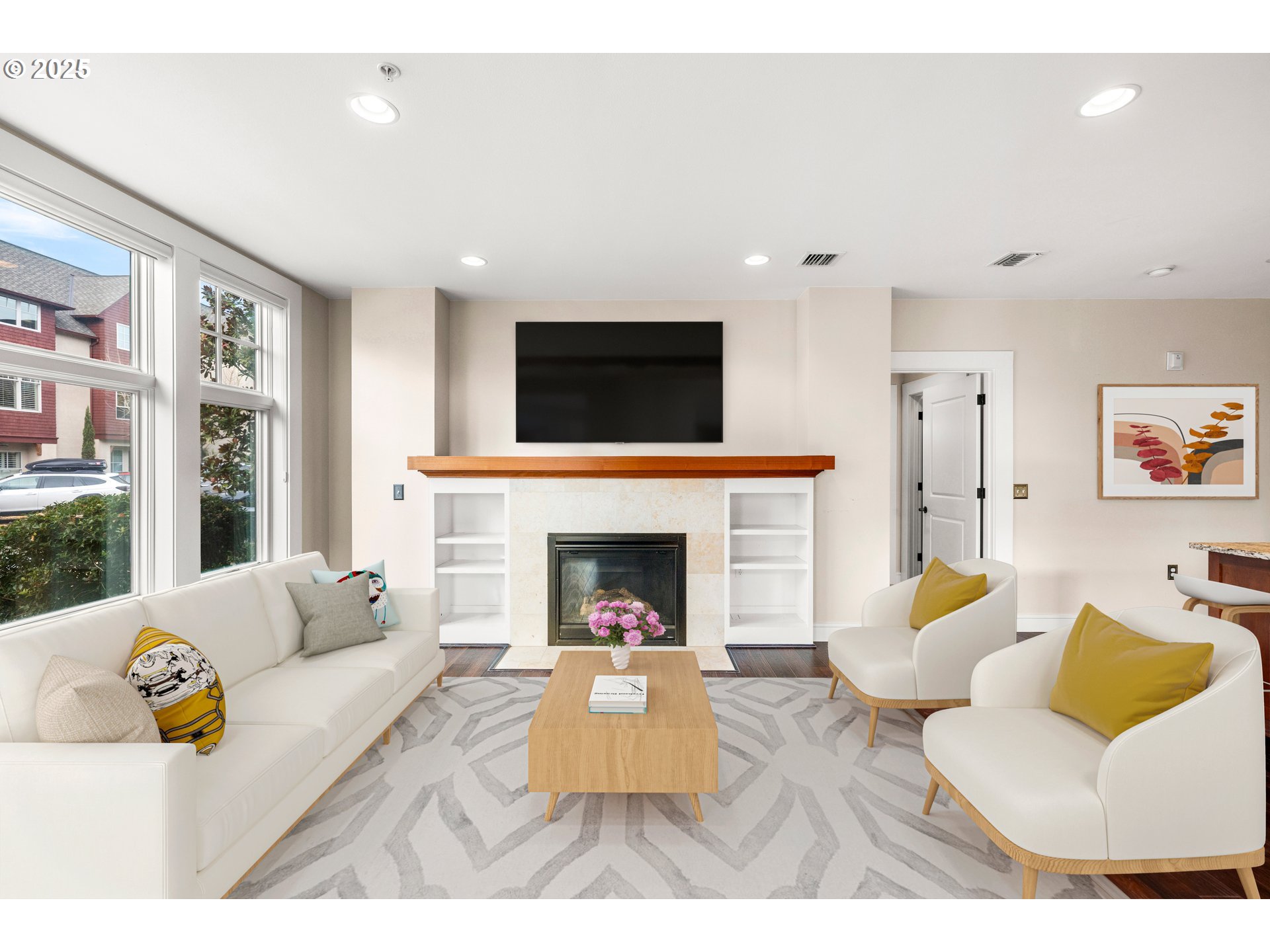 527 2nd Street Lake Oswego, OR 97034 - Photo 10 of 29 a living room with furniture fireplace and flat screen tv