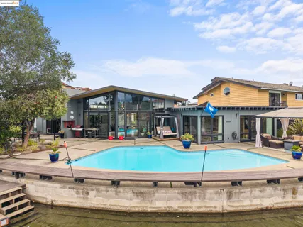 $1,950,000 | 608 Fortress Isle, Alameda, CA 94501